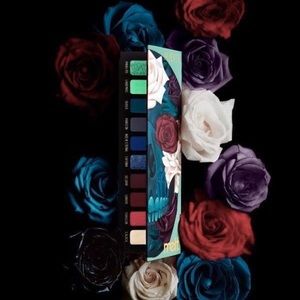 Melt Cosmetics “muerte” eyeshadow palette
